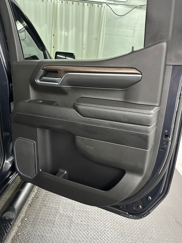 2023 Chevrolet Silverado 1500 LT - Photo 32
