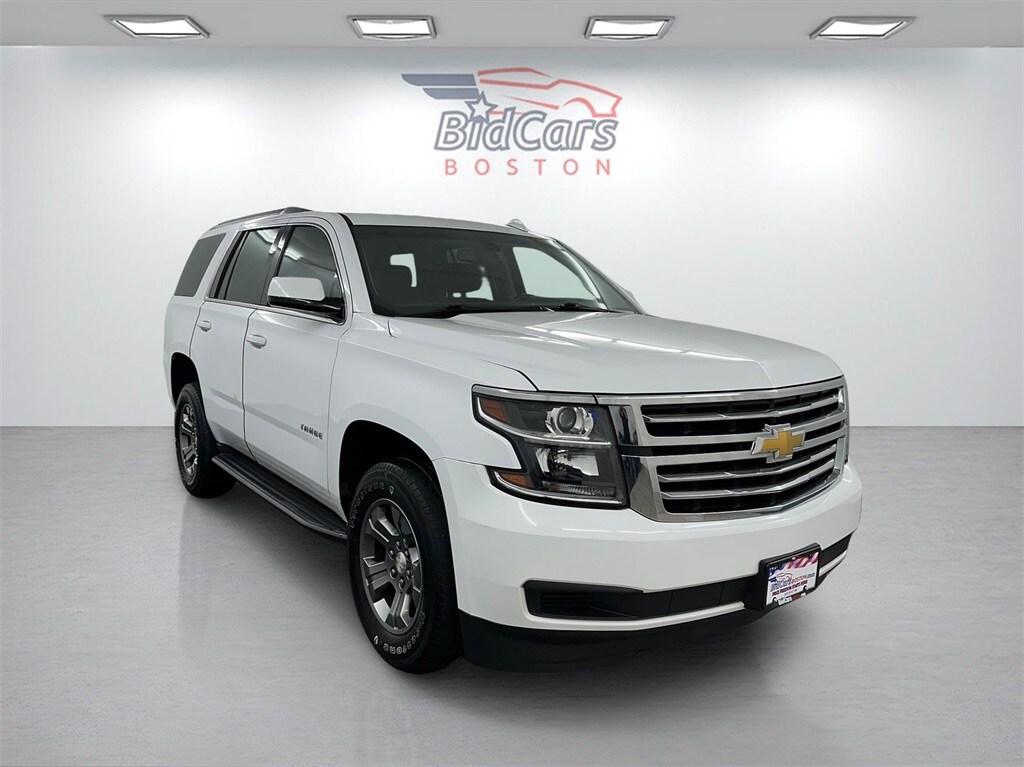 2019 Chevrolet Tahoe LS photo 3