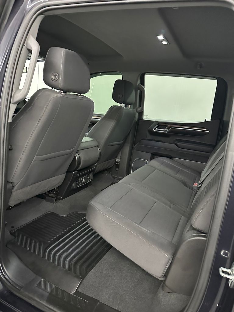 2023 Chevrolet Silverado 1500 LT - Photo 27