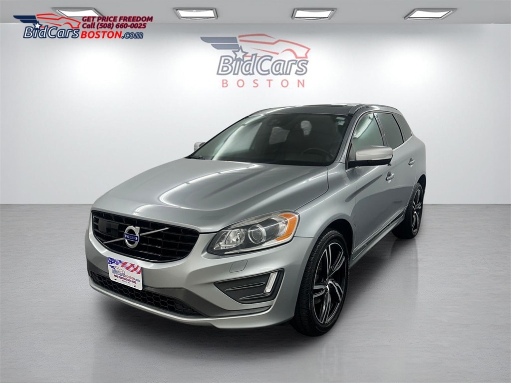 2017 Volvo XC60 T6 R-Design