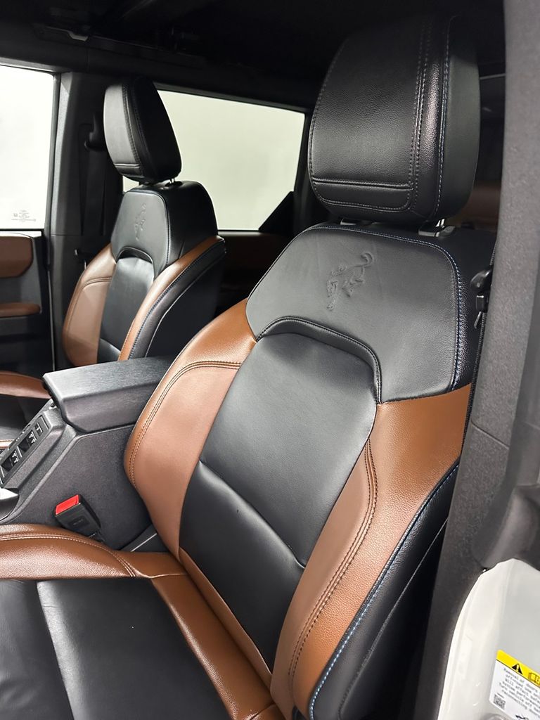 2023 Ford Bronco 4-Door Outer Banks - Photo 13