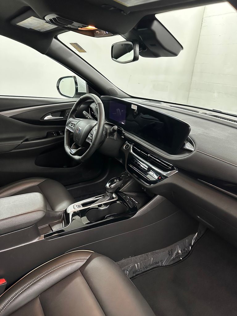 2025 Buick Envista Avenir - Photo 38
