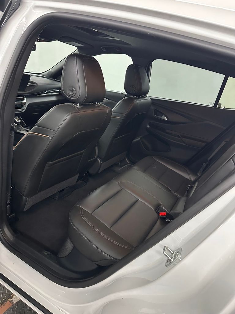 2025 Buick Envista Avenir - Photo 26
