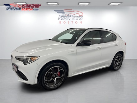 2022 Alfa Romeo Stelvio Veloce SUV