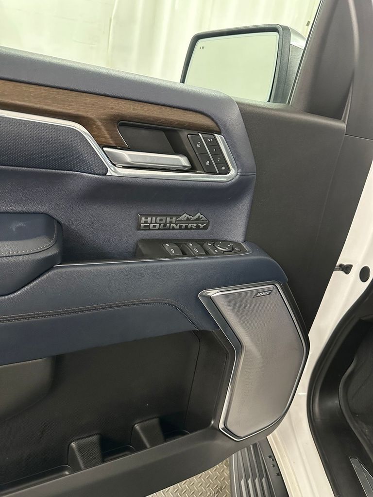 2024 Chevrolet Silverado 1500 High Country - Photo 9