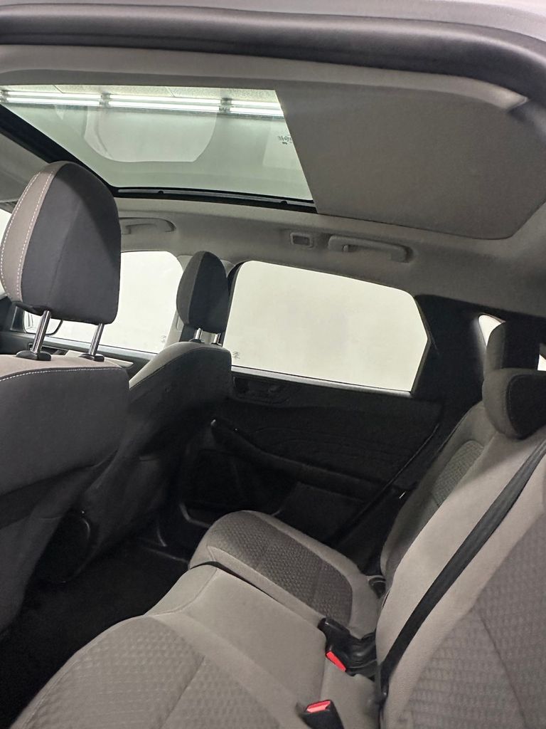 2022 Ford Escape SE - Photo 23