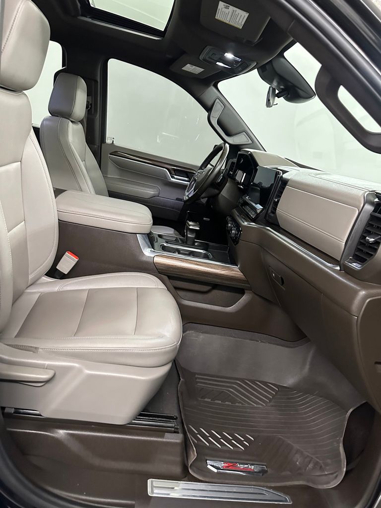 2024 Chevrolet Silverado 1500 RST - Photo 41