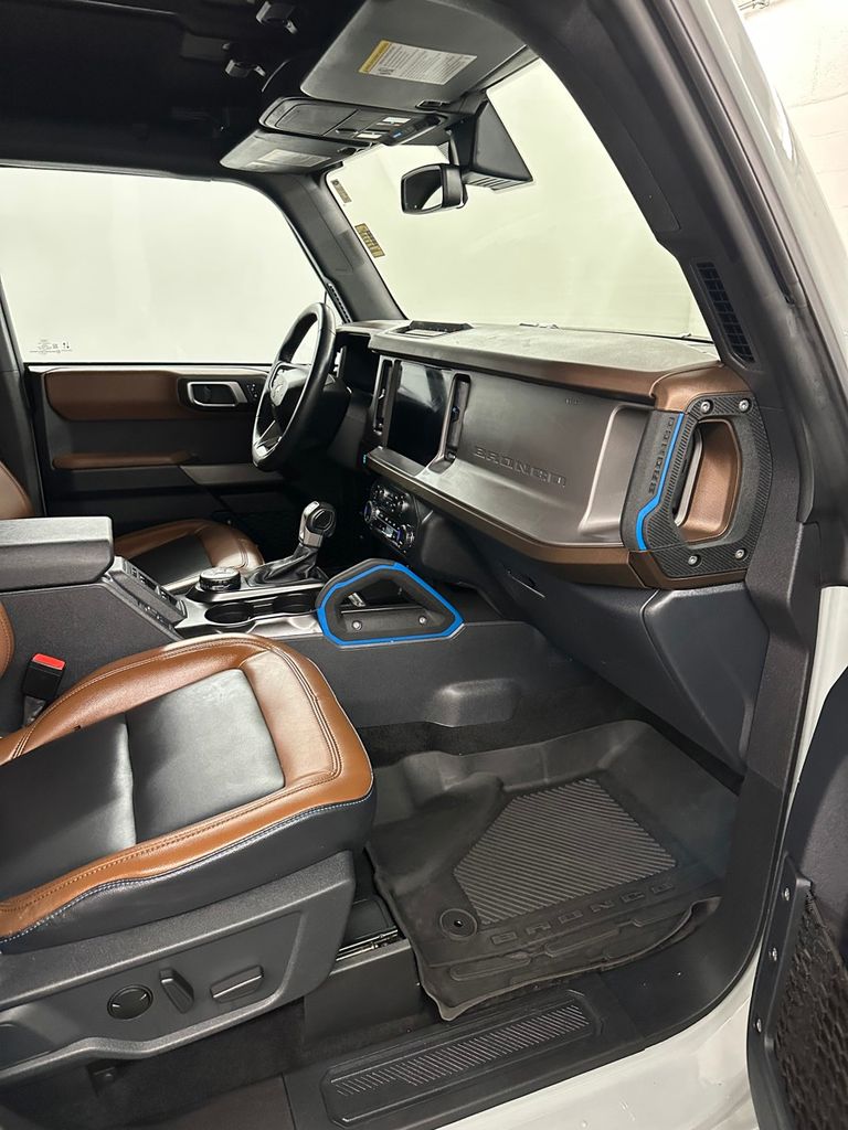 2023 Ford Bronco 4-Door Outer Banks - Photo 35