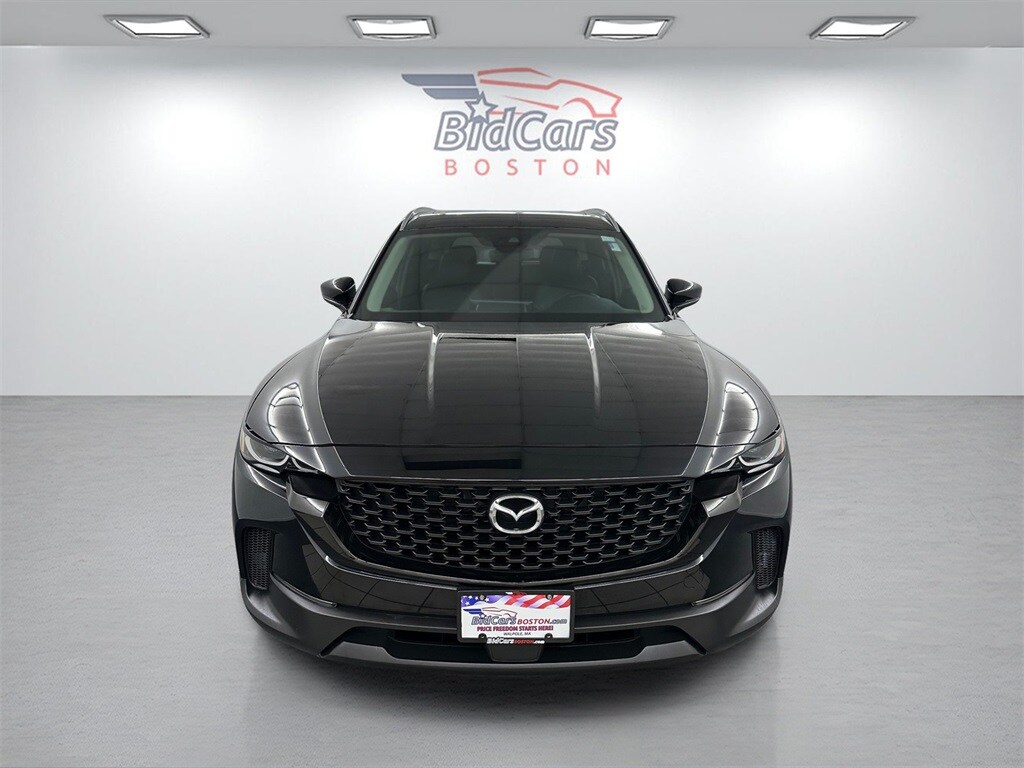 2023 Mazda CX-50 2.5 Preferred Plus photo 2