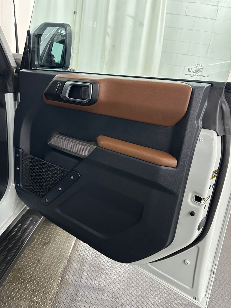 2023 Ford Bronco 4-Door Outer Banks - Photo 33