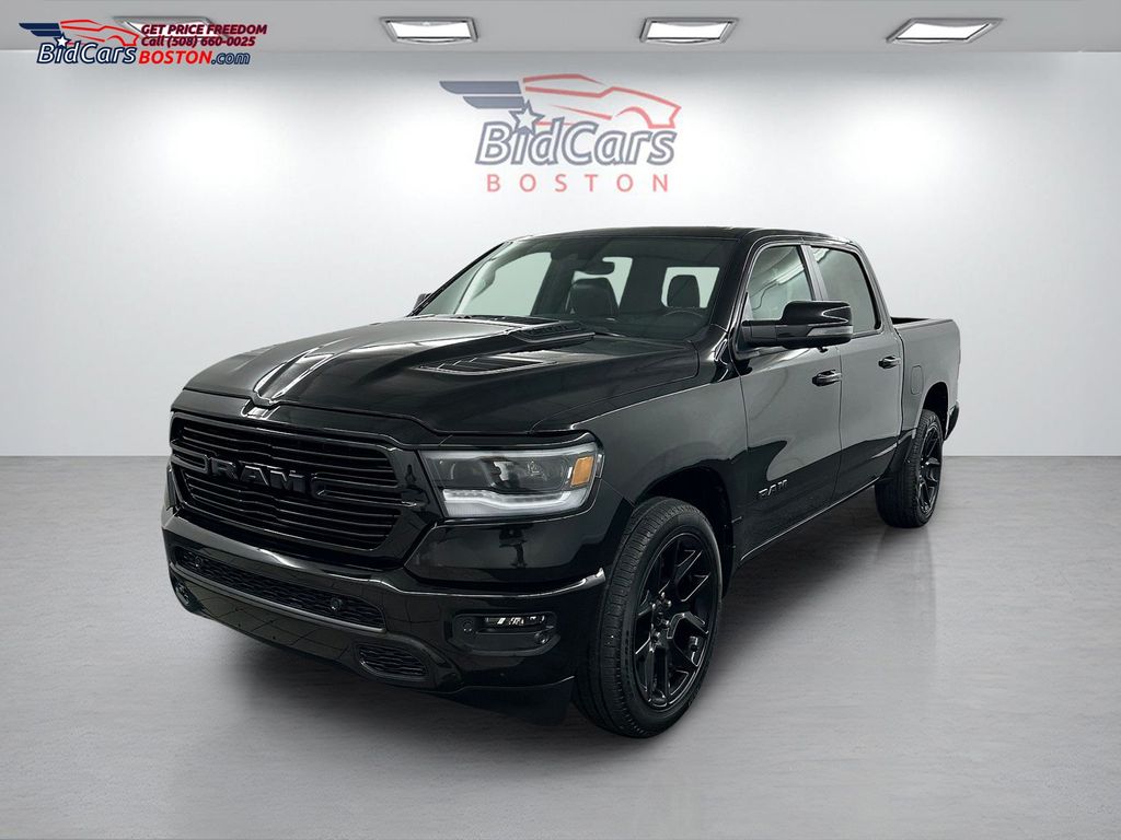 2024 RAM 1500 Laramie 4x4 Crew Cab 5'7's photo