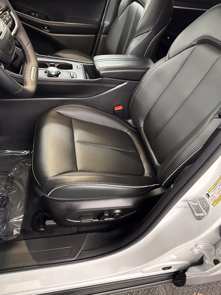 2025 Jeep Wagoneer S Limited - Photo 13