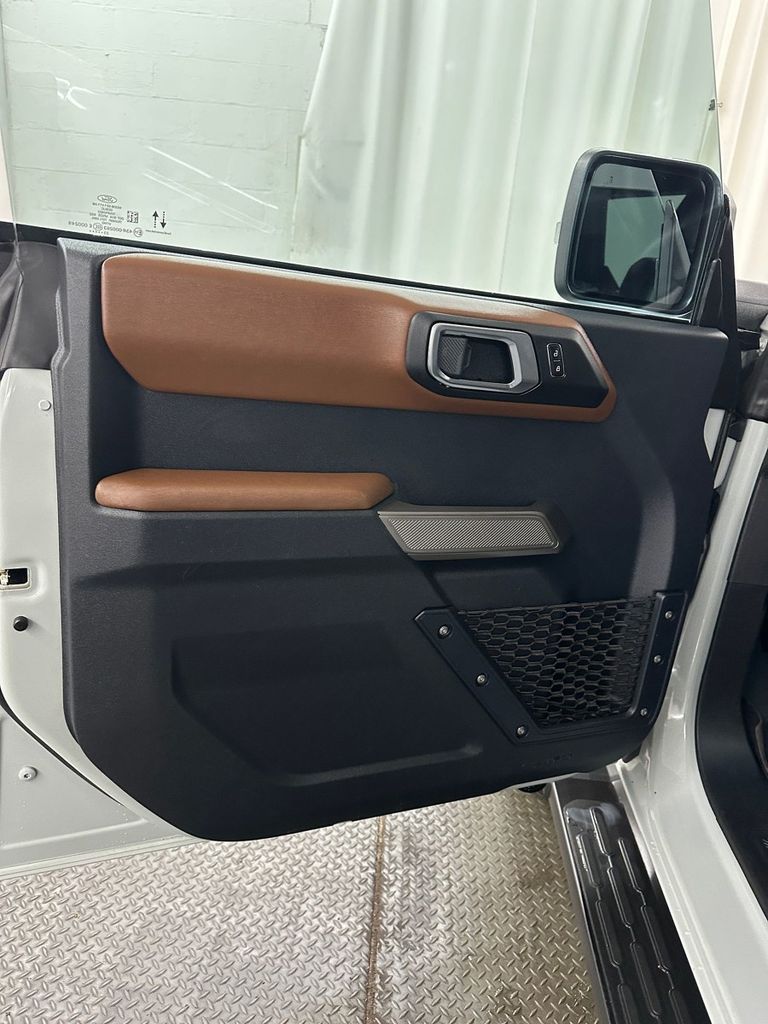 2023 Ford Bronco 4-Door Outer Banks - Photo 8