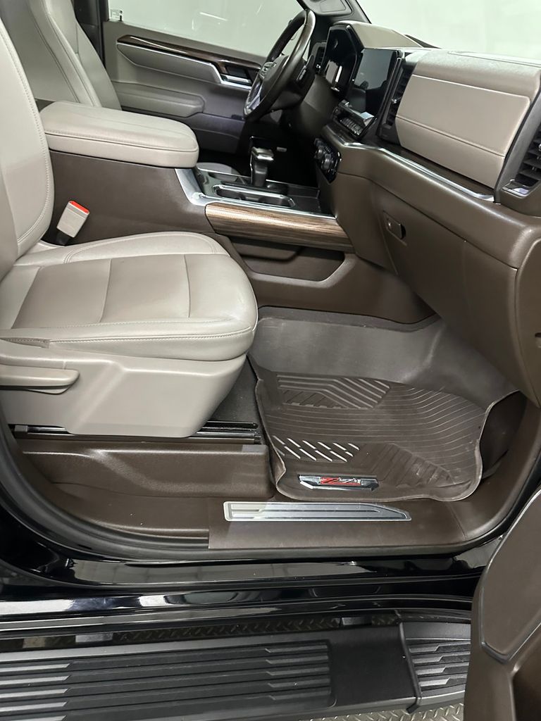 2024 Chevrolet Silverado 1500 RST - Photo 44