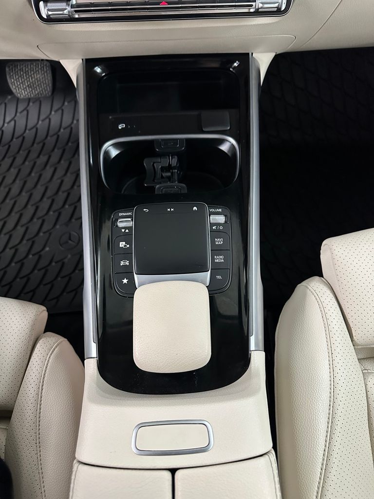 2022 Mercedes-Benz GLB Base - Photo 17