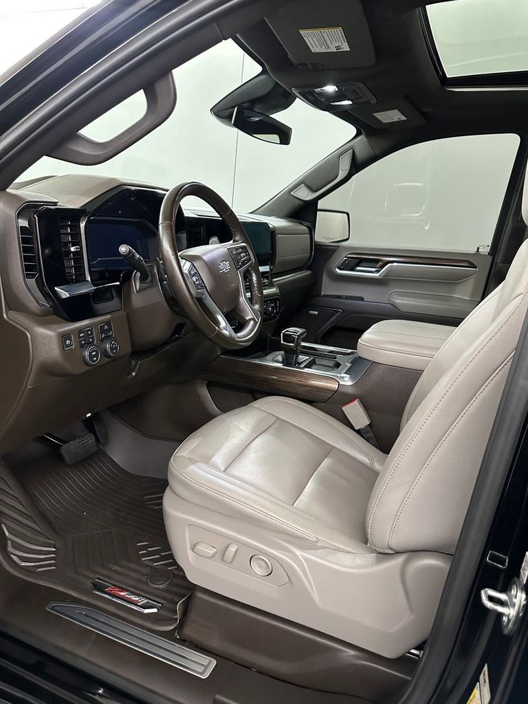 2024 Chevrolet Silverado 1500 RST - Photo 10