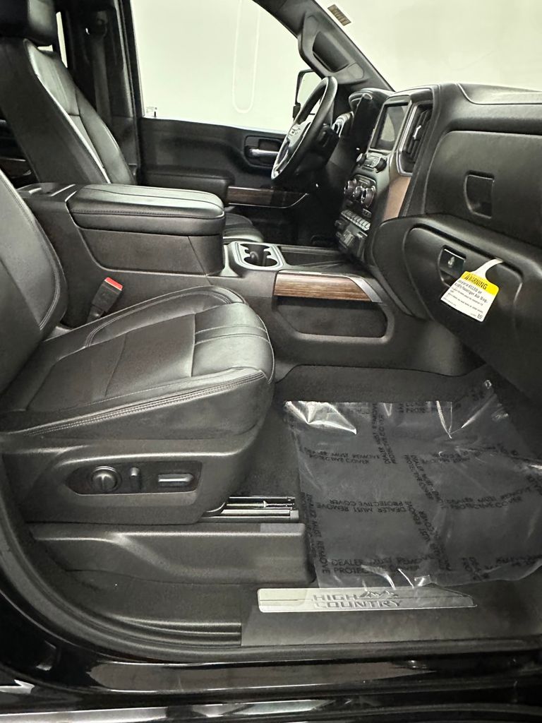 2023 Chevrolet Silverado 2500HD High Country - Photo 42