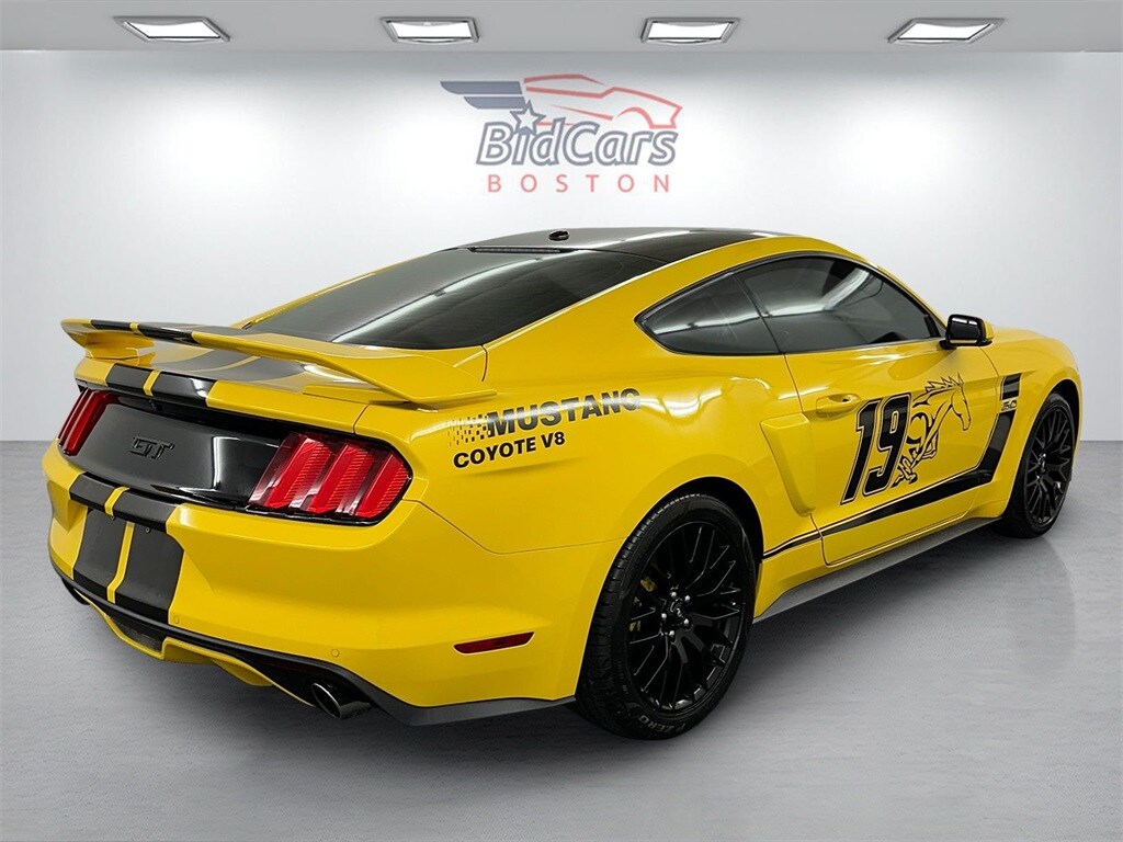 2016 Ford Mustang GT Premium photo 4