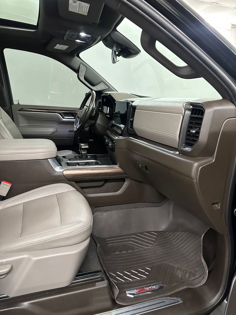 2024 Chevrolet Silverado 1500 RST - Photo 40