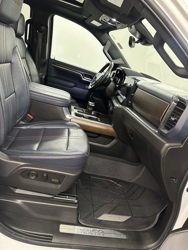 2024 Chevrolet Silverado 1500 High Country - Photo 39