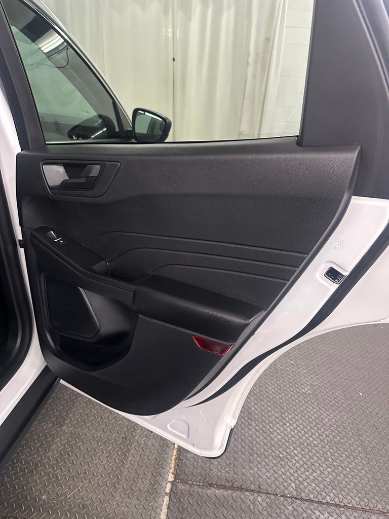 2022 Ford Escape SE - Photo 28