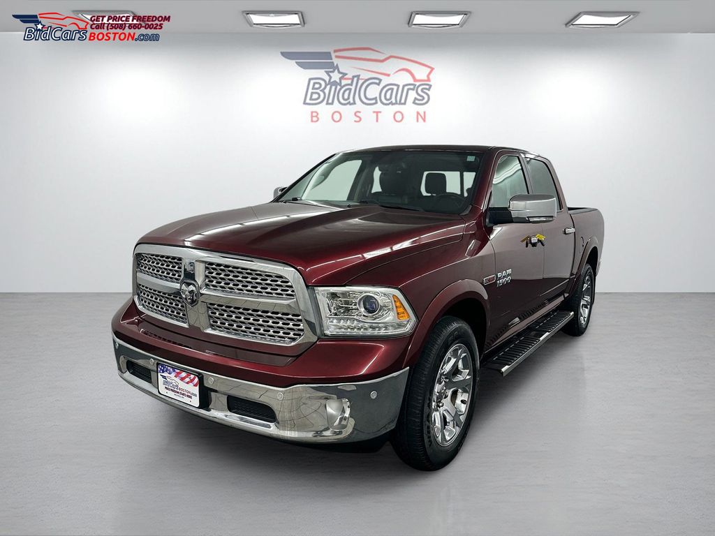 2018 RAM 1500 Laramie 4x4 Crew Cab 5'7's photo
