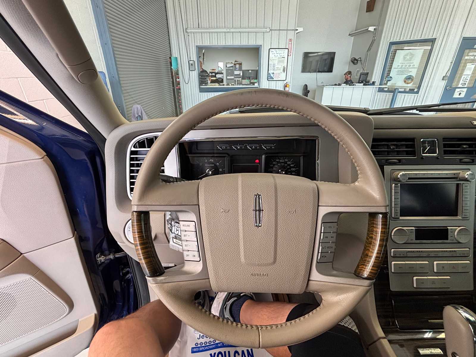 2010 Lincoln Navigator Base - Photo 28