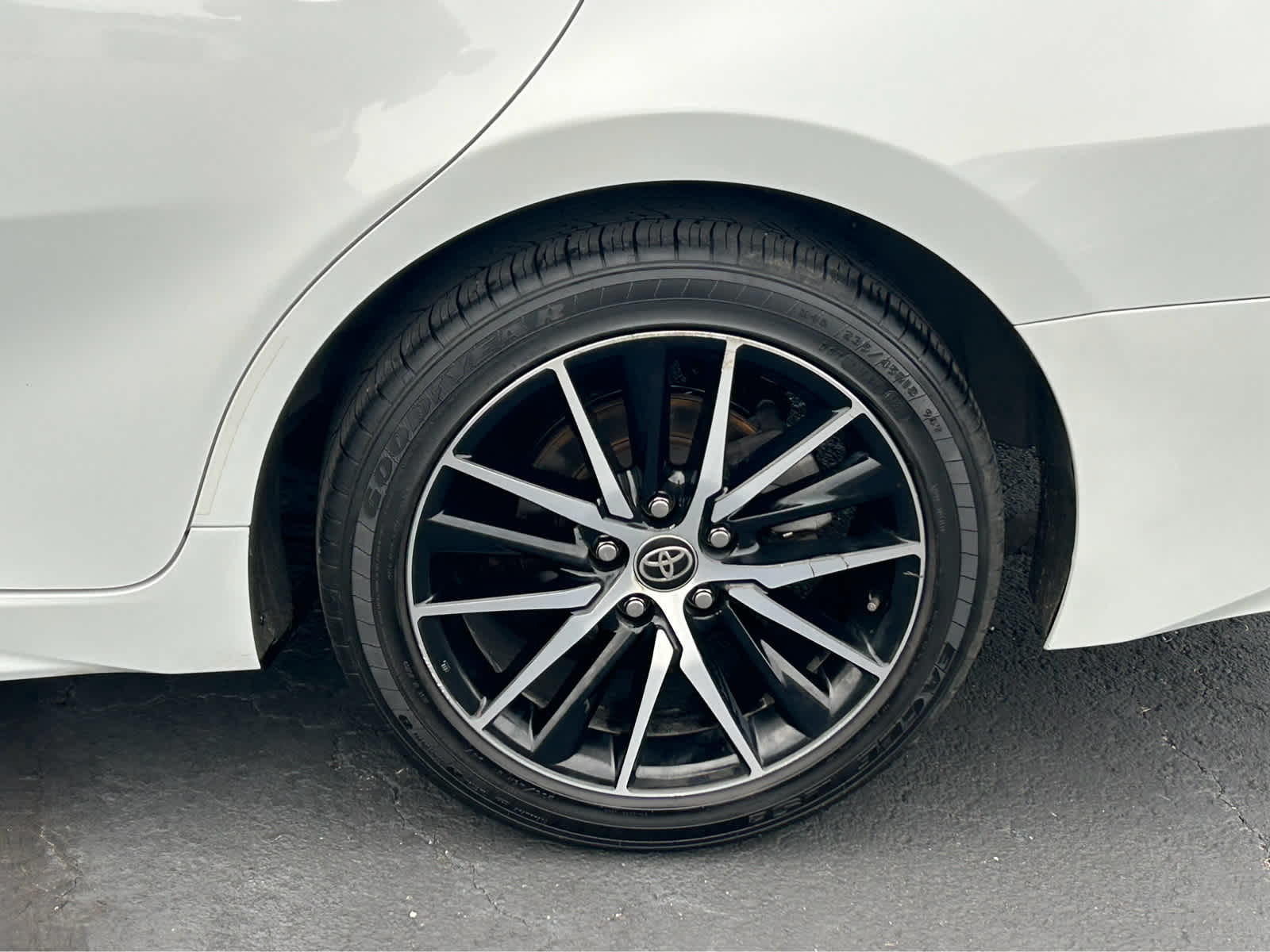 2023 Toyota Camry SE - Photo 38