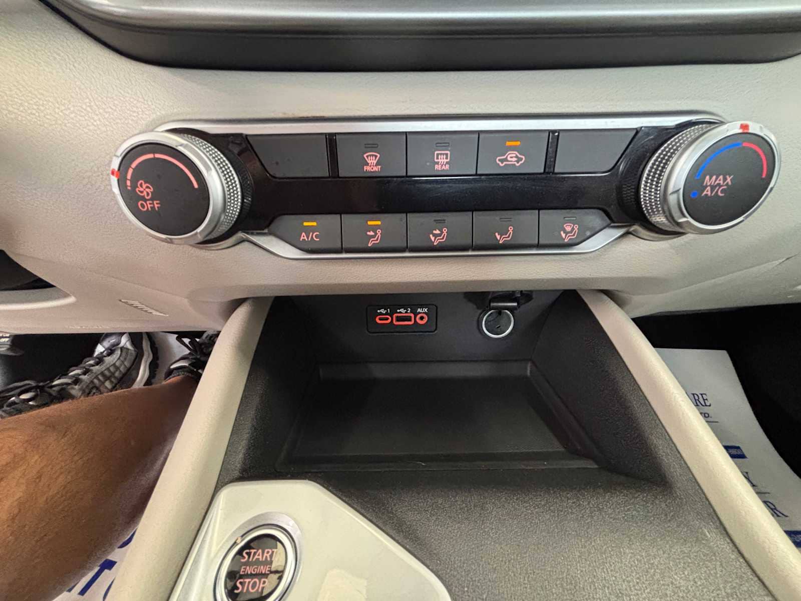 2025 Nissan Altima SV - Photo 23