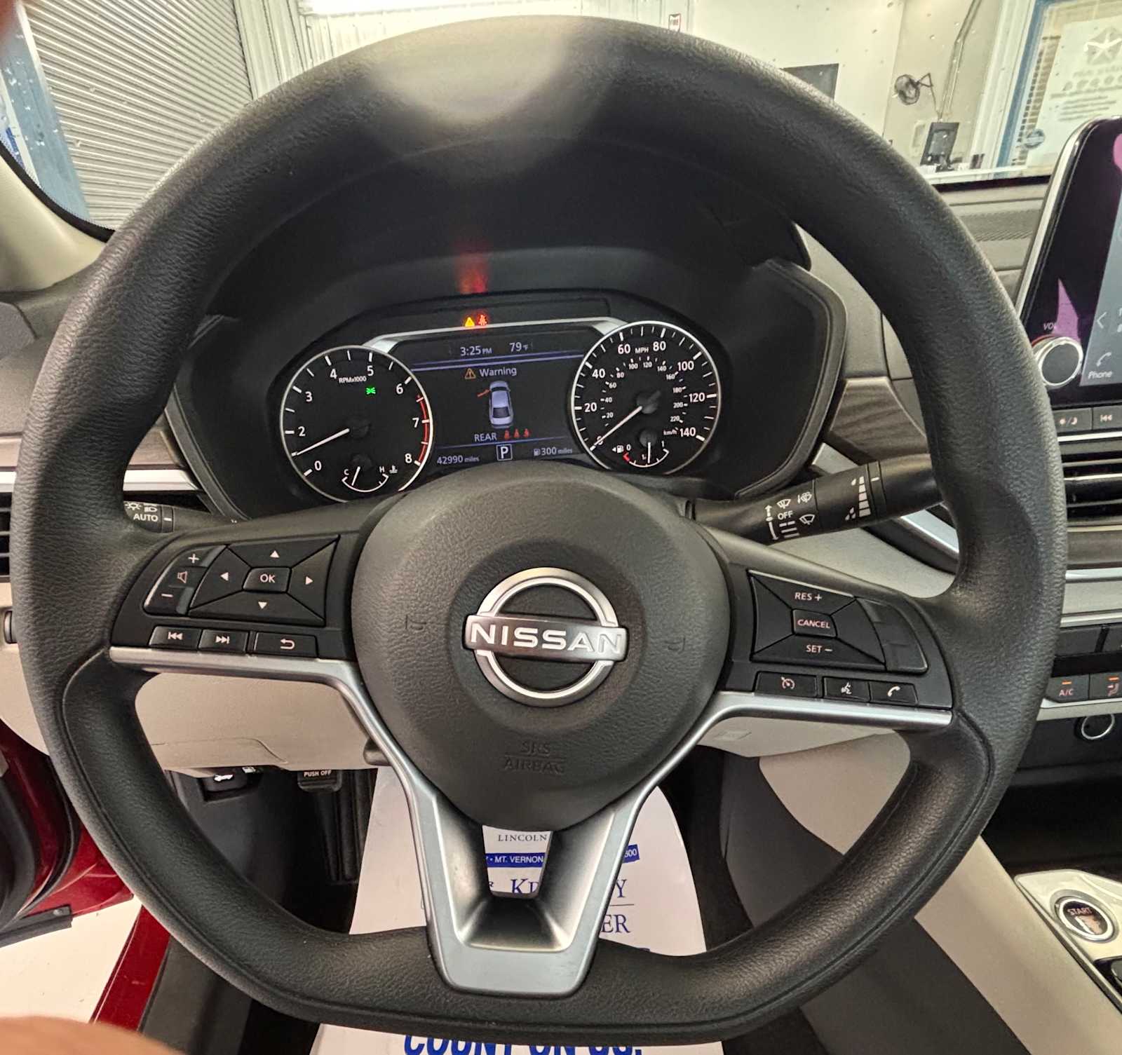 2025 Nissan Altima SV - Photo 21