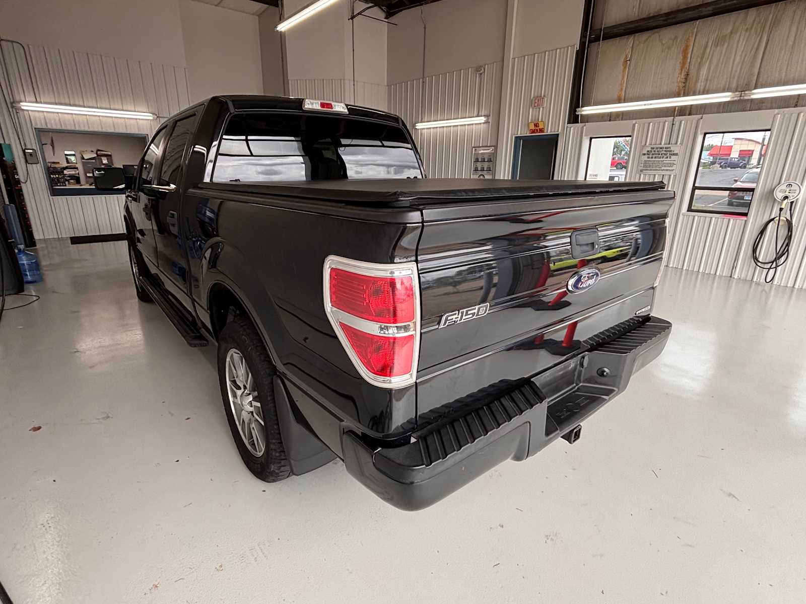 2014 Ford F-150 STX - Photo 8