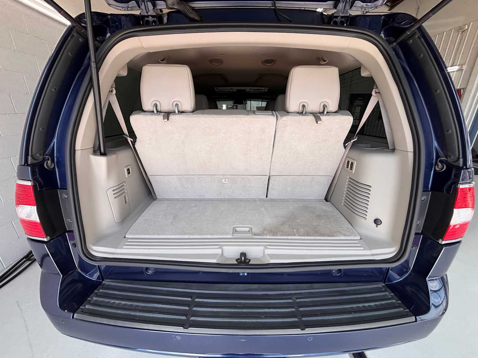 2010 Lincoln Navigator Base - Photo 10