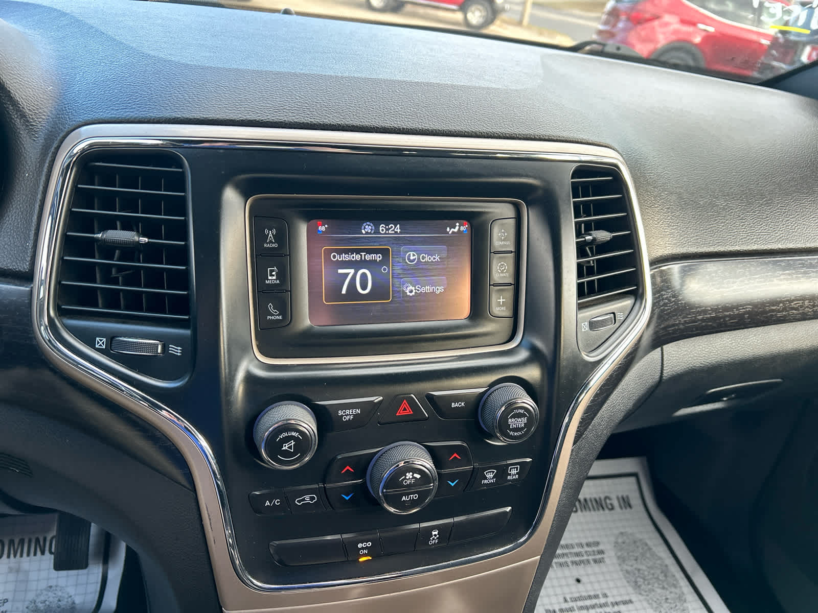 2014 Jeep Grand Cherokee Laredo - Photo 25