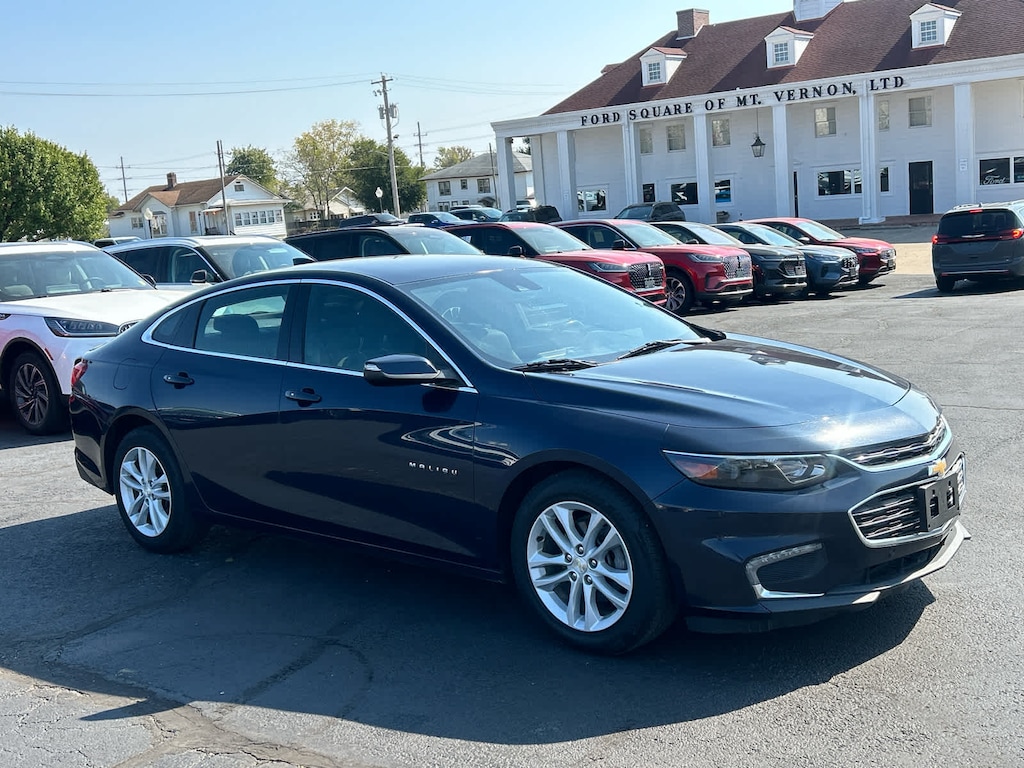 Used 2017 Chevrolet Malibu LT Sdn