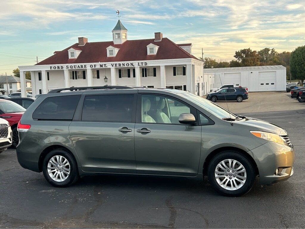 Used 2013 Toyota Sienna XLE 7-Pass Van V6 FWD