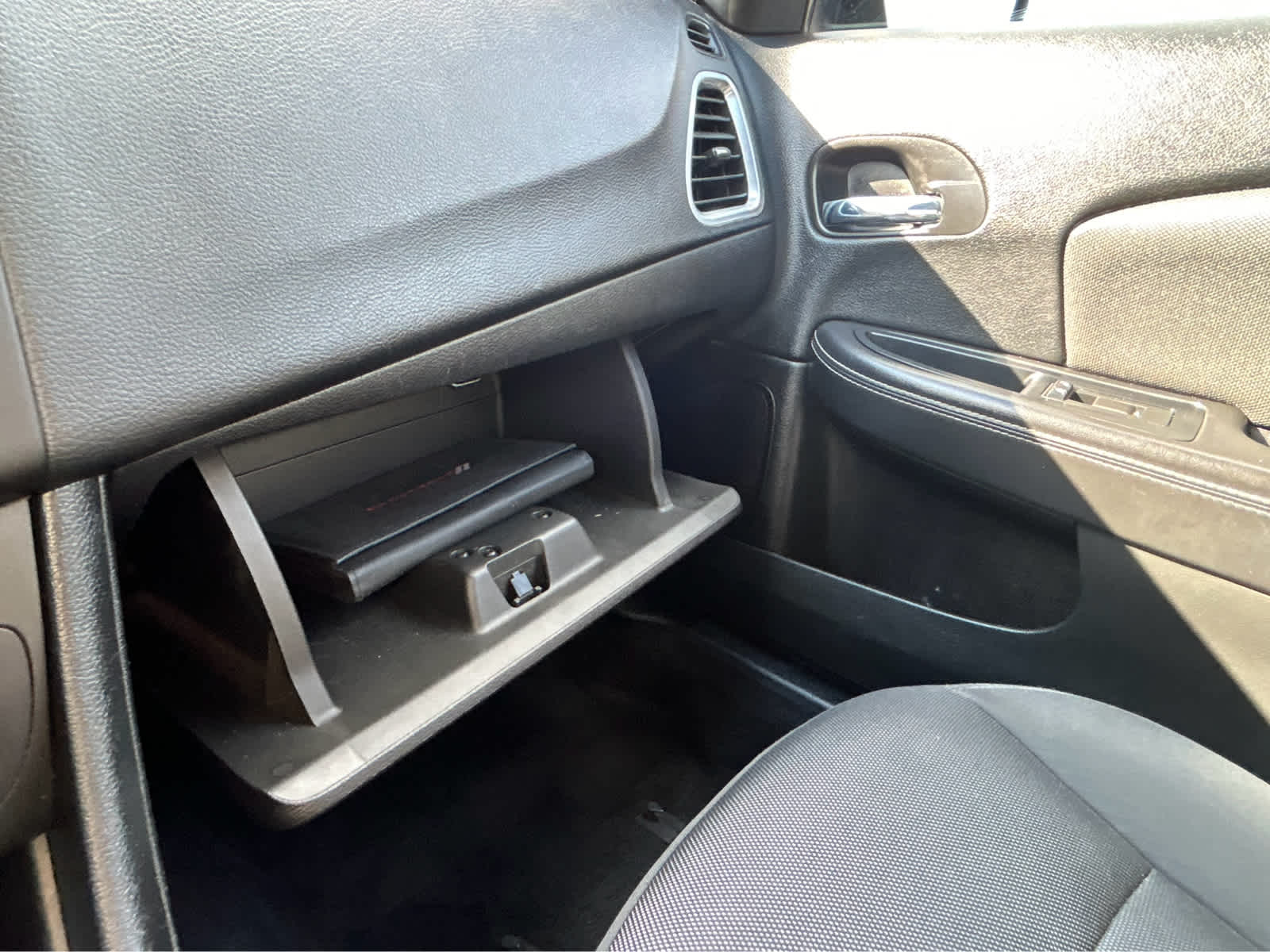 2013 Dodge Avenger SE - Photo 28