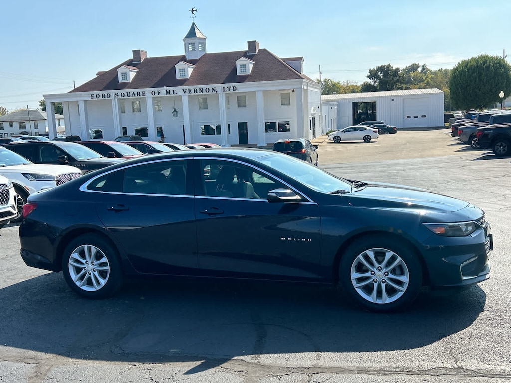 Used 2017 Chevrolet Malibu LT Sdn