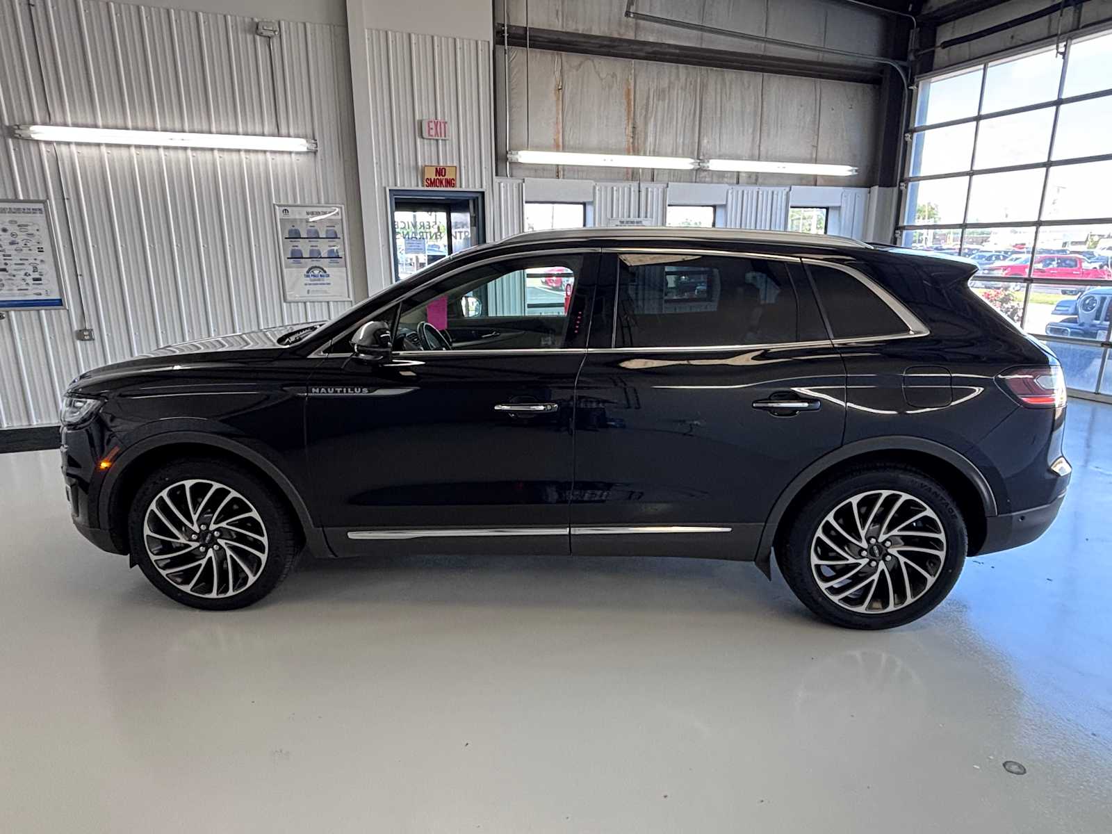 2019 Lincoln Nautilus Reserve AWD's photo
