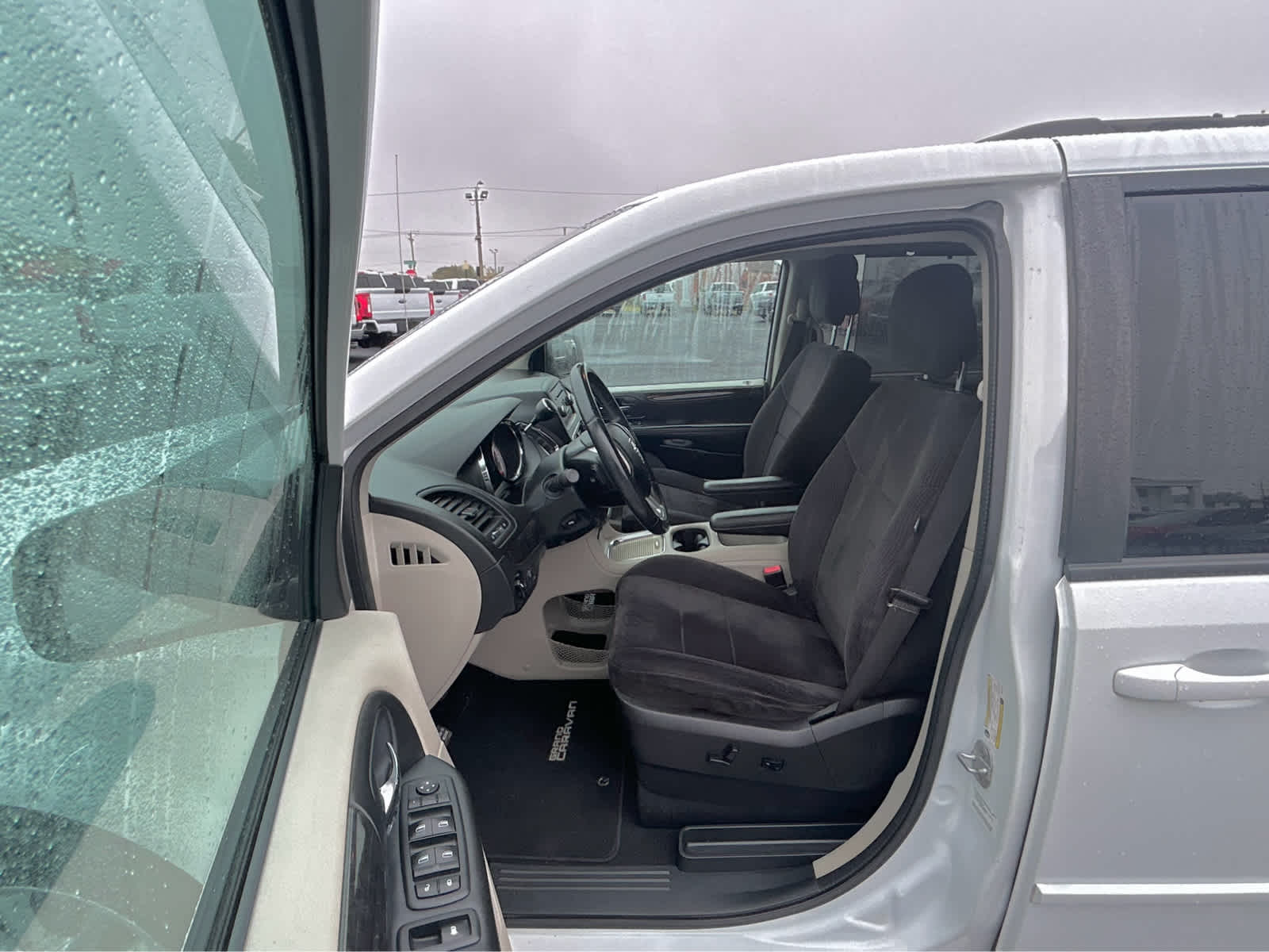 2014 Dodge Grand Caravan SXT - Photo 17