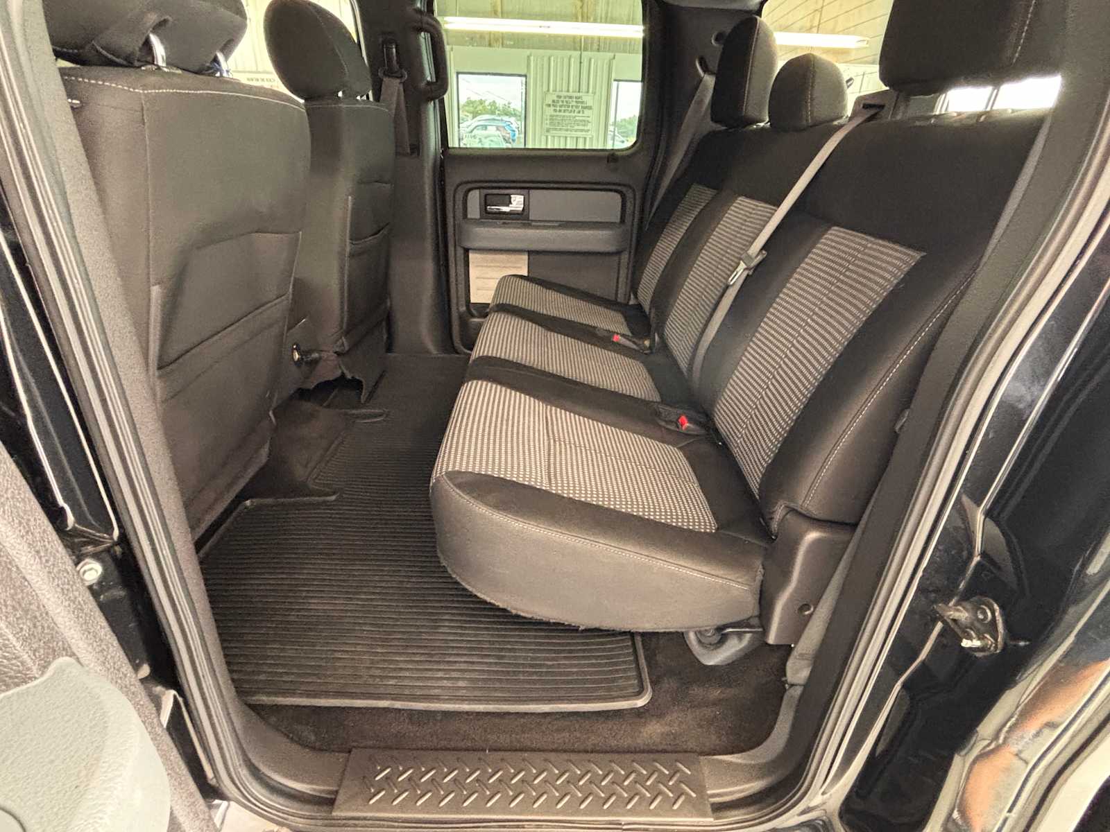 2014 Ford F-150 STX - Photo 14