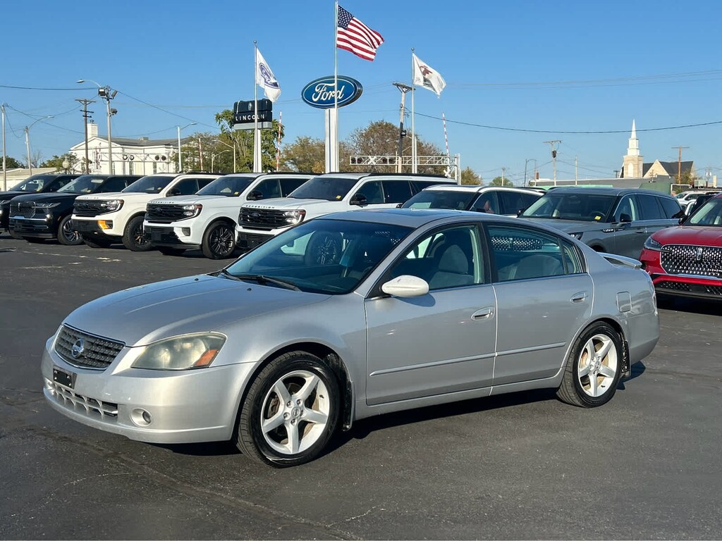 Used 2005 Nissan Altima 3.5 SE Sdn V6 Auto