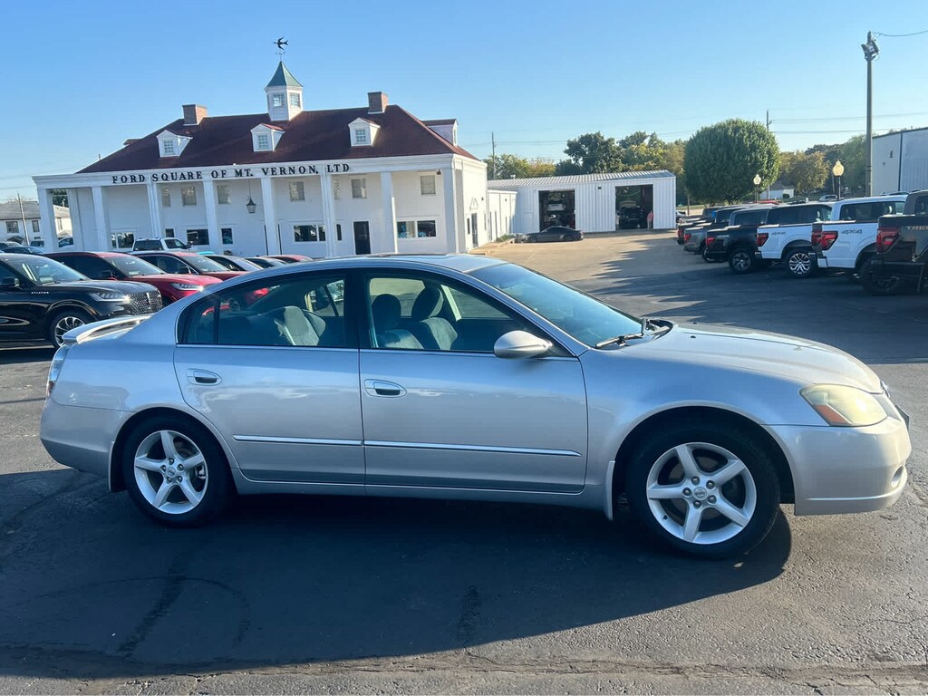 Used 2005 Nissan Altima 3.5 SE Sdn V6 Auto