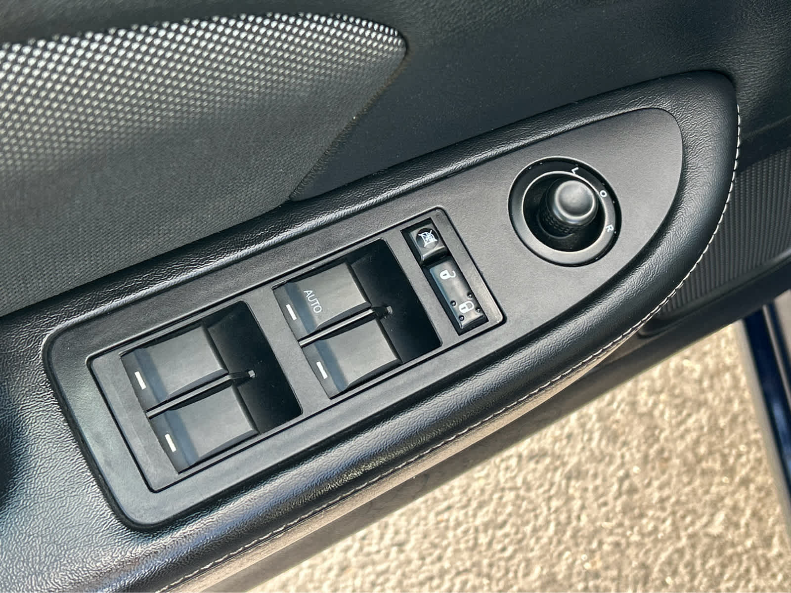 2013 Dodge Avenger SE - Photo 13