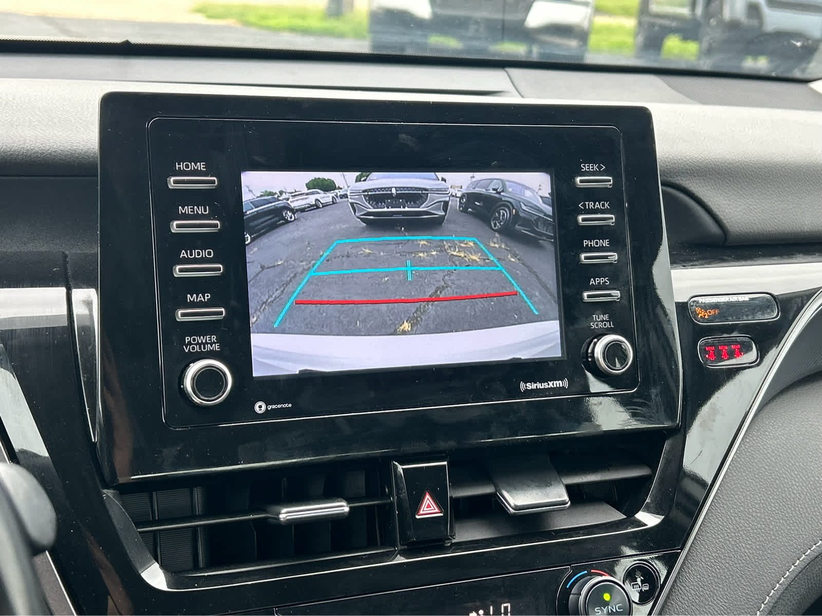 2023 Toyota Camry SE - Photo 22