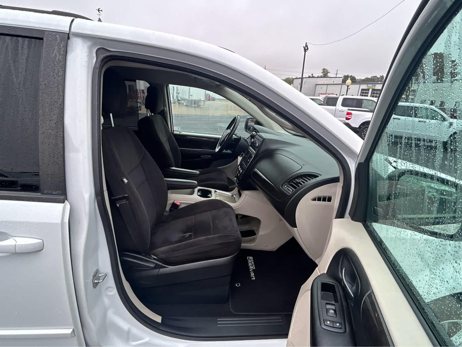 2014 Dodge Grand Caravan SXT - Photo 18