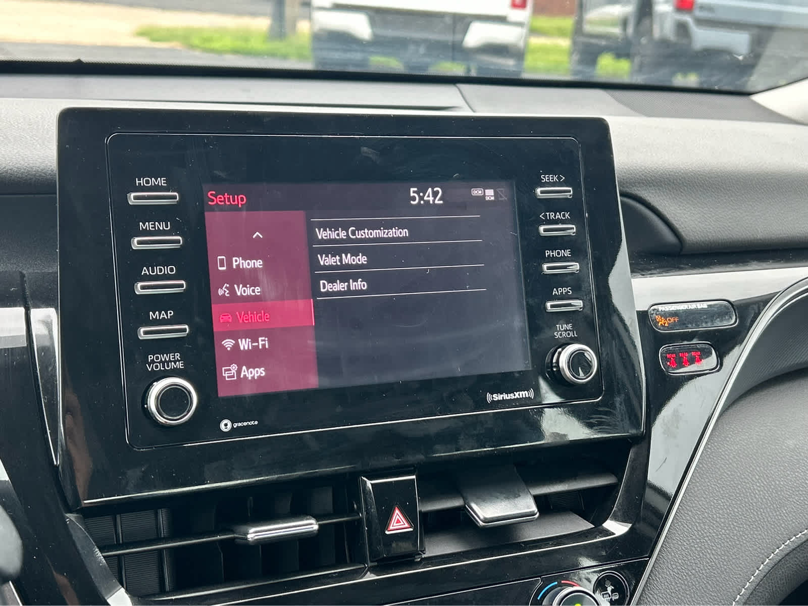 2023 Toyota Camry SE - Photo 25