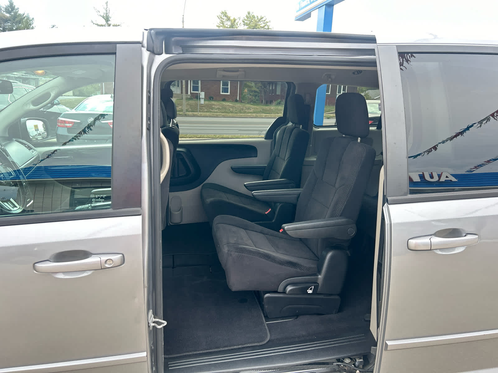 2014 Dodge Grand Caravan SE - Photo 9