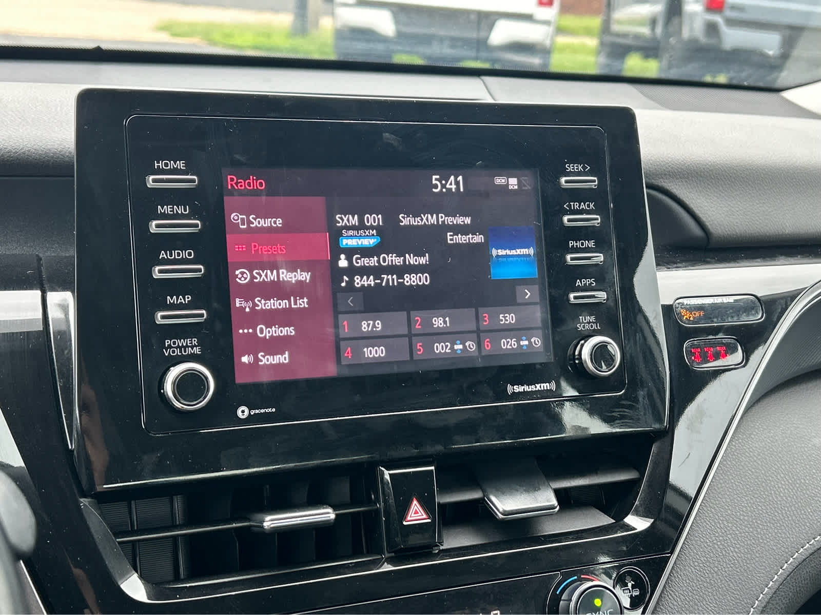 2023 Toyota Camry SE - Photo 24