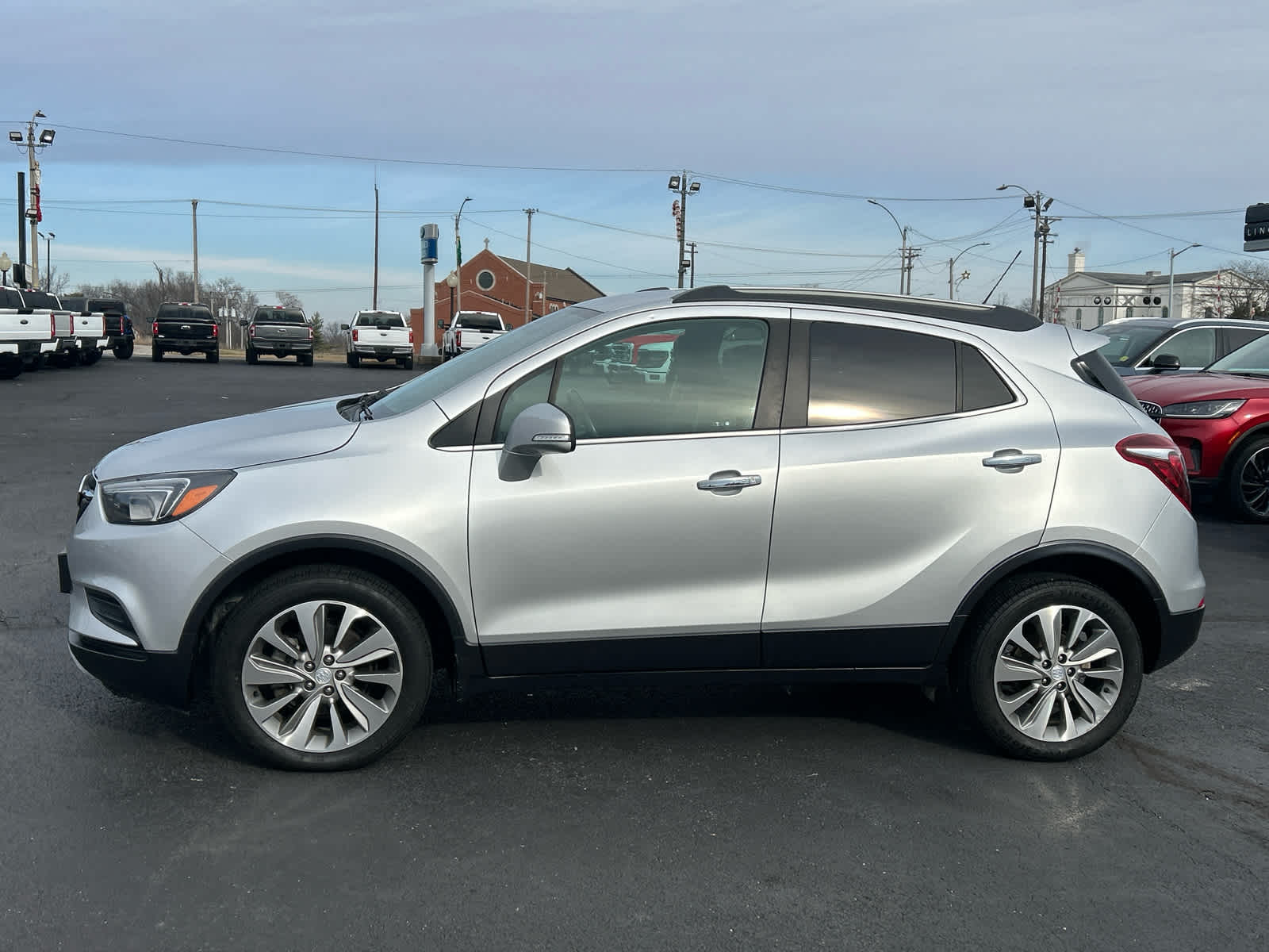 2019 Buick Encore Preferred's photo