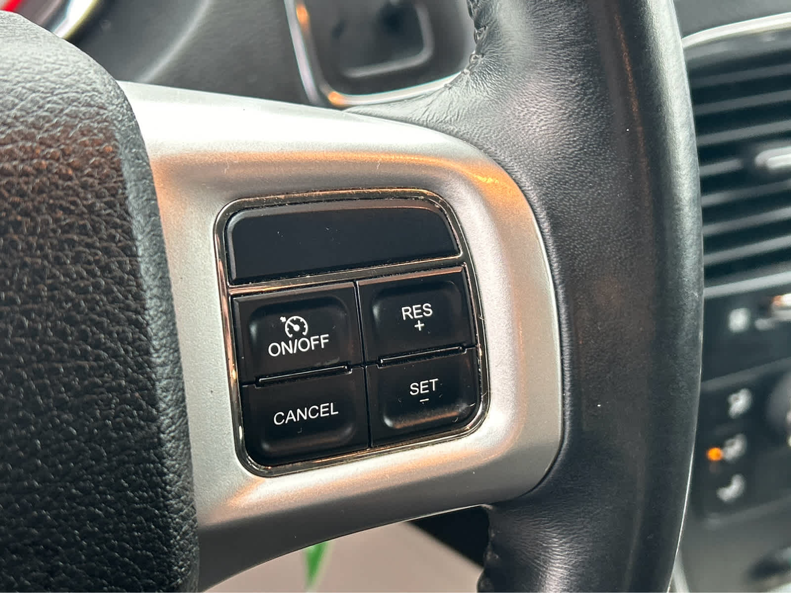 2014 Dodge Grand Caravan SXT - Photo 25